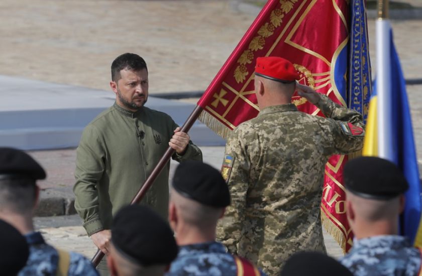 El presidente de Ucrania celebra 32 años de independencia con una llamada a seguir defendiéndola