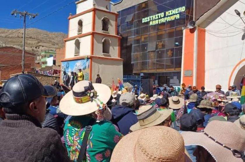 Alcalde de Chayanta traslada su oficina temporal a Amayapampa 