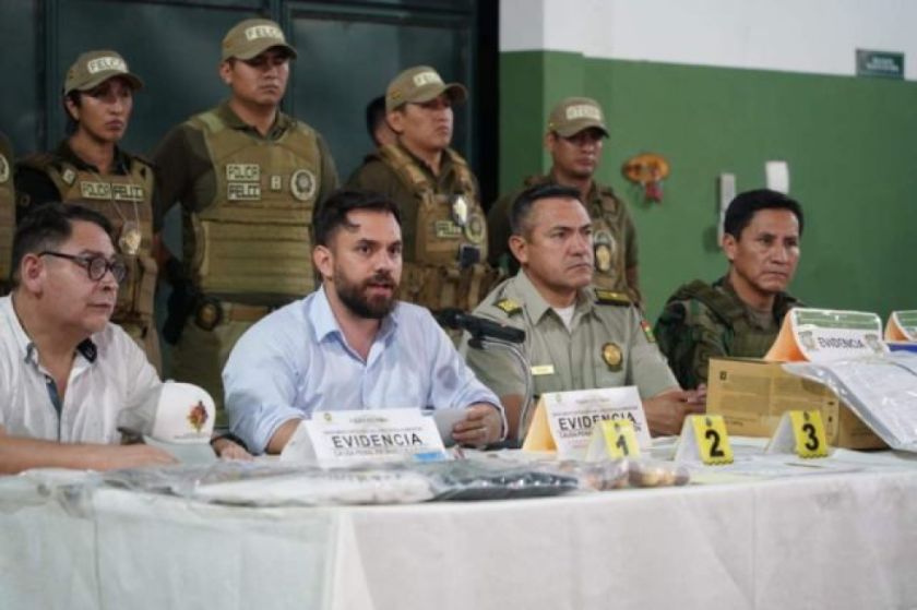 Intervienen un nuevo hangar donde presuntamente entrenaban a pilotos vinculados a Marset