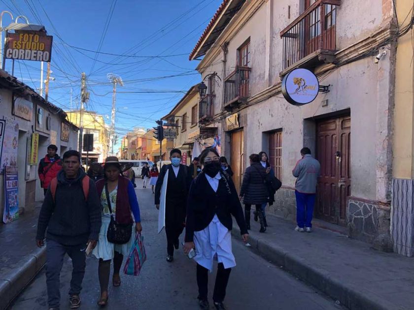 Rige horario normal y solo Uyuni reportó frío