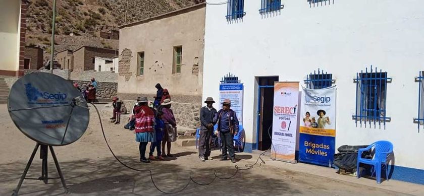 Segip visita municipios y continúa cedulando en las escuelas de Potosí