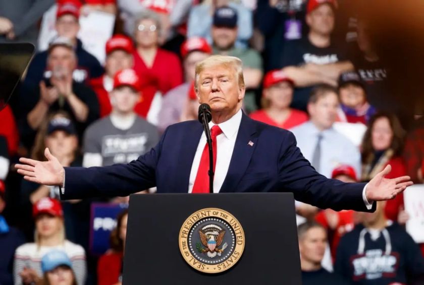 Trump presenta una moción para que la jueza de su caso en Washington se retire del juicio