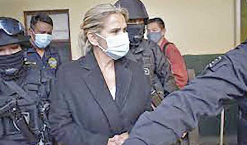 Nuevo revés para Áñez: Rechazan caso de corte