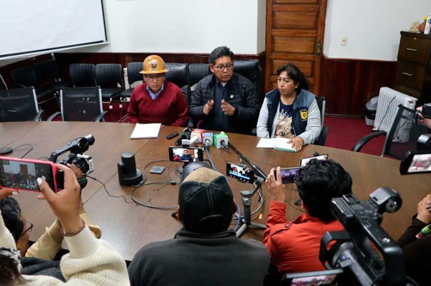 Planifican las acciones para que el agua no falte en las escuelas