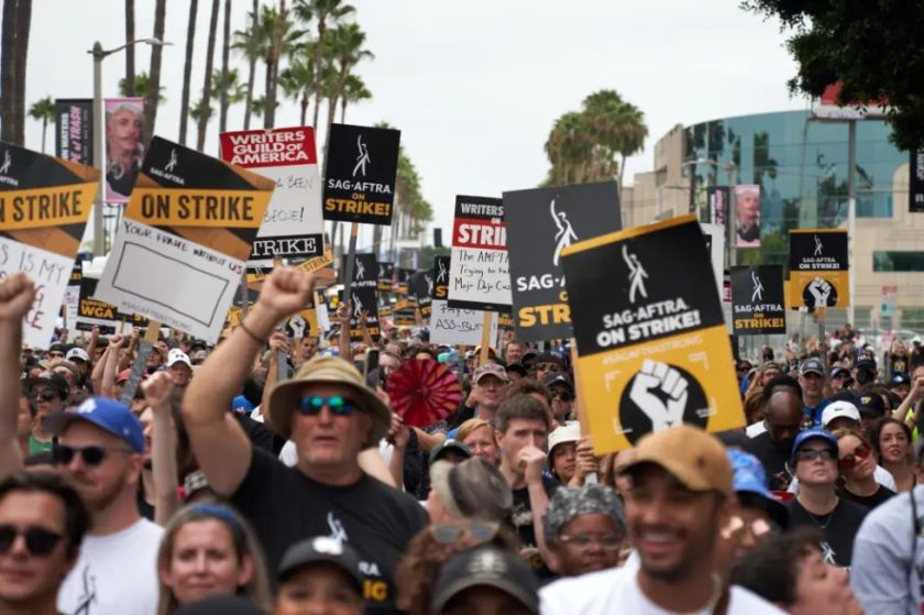 Los guionistas de Hollywood terminan su huelga a tras el acuerdo con los estudios