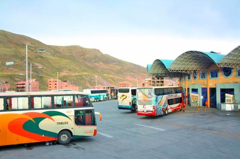 Cierran mingitorios de la terminal por falta de agua