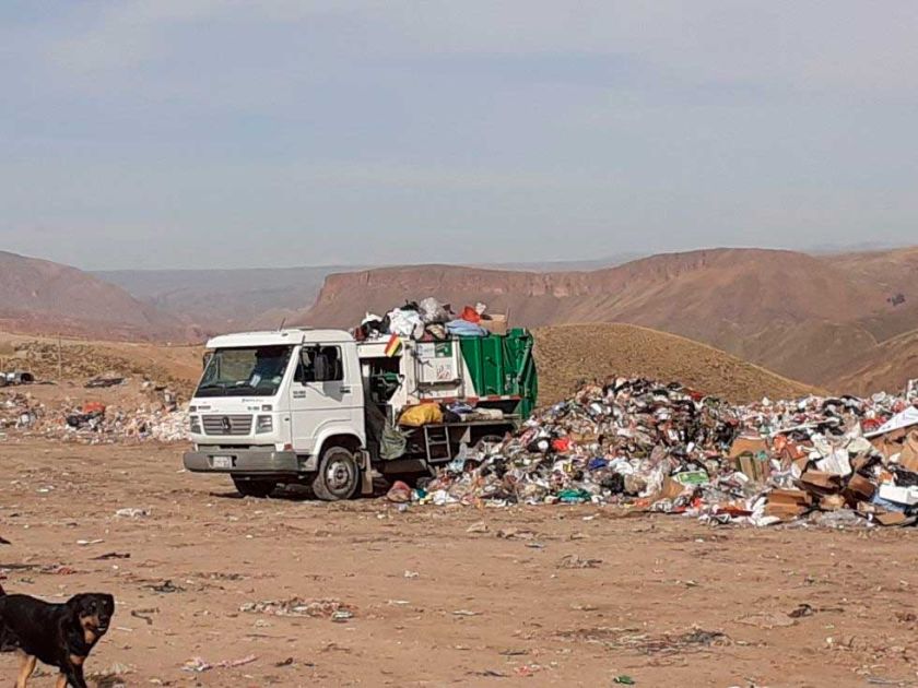 La EMAP realiza el reciclaje para alargar la vida de Karachipampa