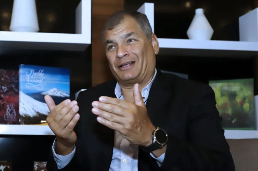 “Ecuador se desangra”, advierte el expresidente Rafael Correa