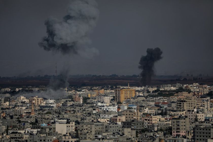 Miles de desplazados por combates en Gaza, una guerra "que parece más peligrosa que nunca"