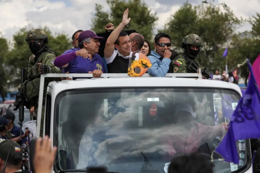 González y Noboa disputan una elección de periodo recortado, pero trascendental a futuro de Ecuador