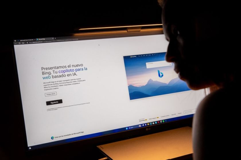 Las estafas creadas con inteligencia artificial son cada vez más habituales en las redes