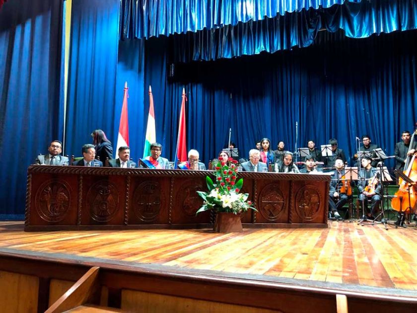 UATF insta a incidir en la investigación académica