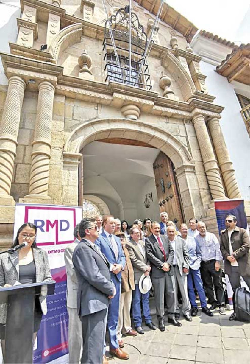 Trabajan en una  propuesta para  el Bicentenario 