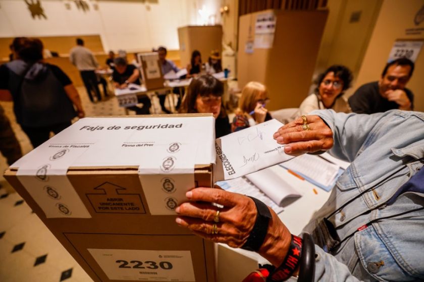 Unos 35,4 millones de argentinos están llamados este domingo a las urnas para las elecciones generales