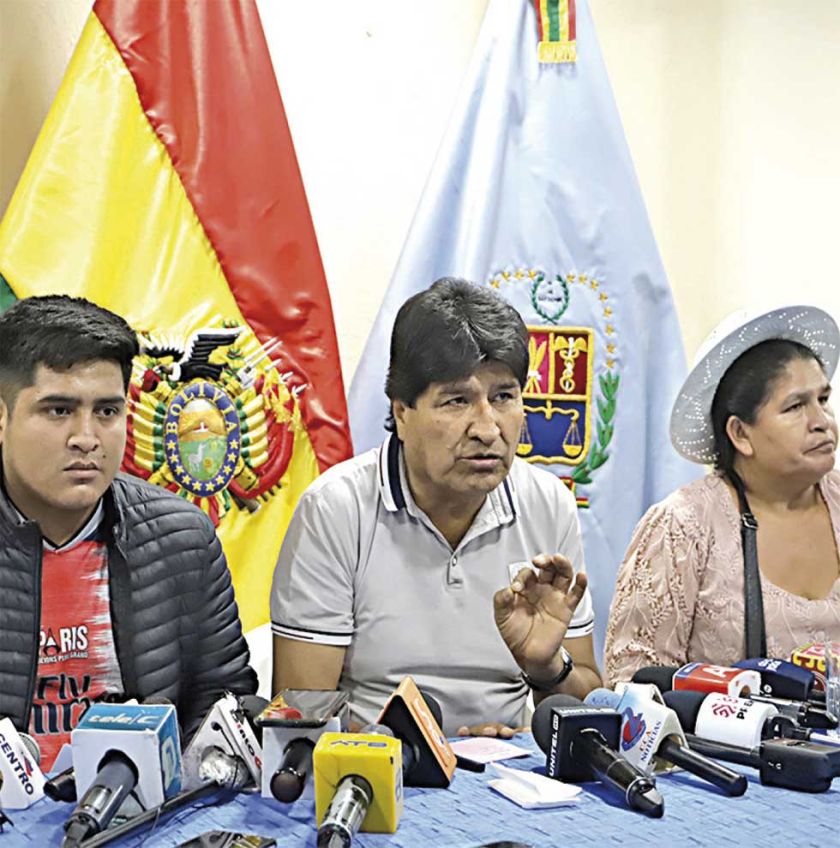 Morales envía una carta a Arce y vuelve a atacarlo