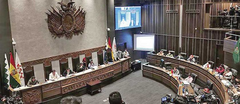 Senado aprueba contratos para buscar gas y petróleo