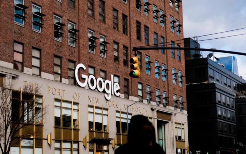 Google pagó 26.300 millones de dólares en 2021 para ser el principal motor de búsqueda en internet