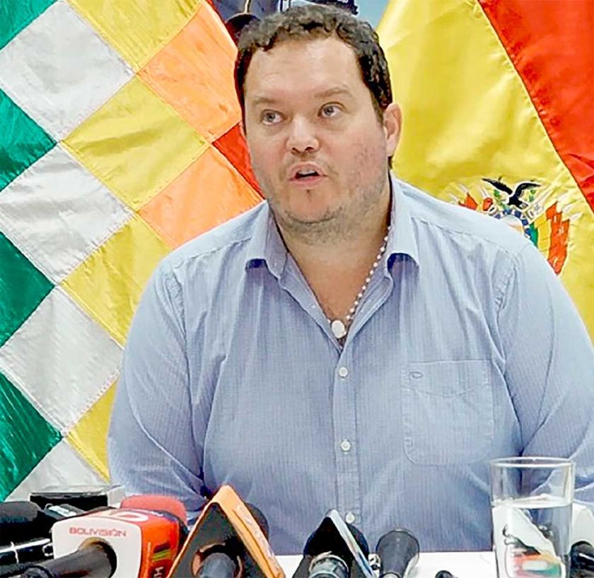 YPFB garantiza suministro de combustibles en el país