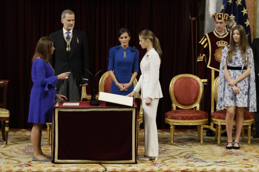 La princesa Leonor, a los españoles tras jurar la Constitución: “Confíen en mí”