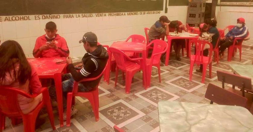 Develan venta de alcohol a menores en locales clandestinos