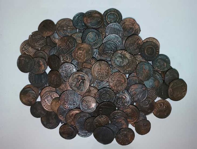 Descubren en Italia entre 30.000 y 50.000 monedas del siglo IV d.C.
