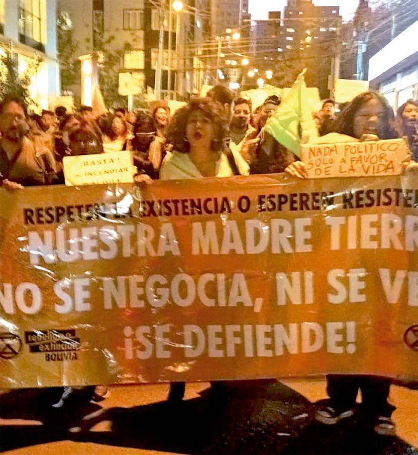 Hay diez áreas protegidas amenazadas por mineros
