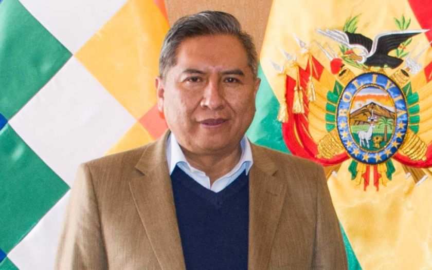 Decreto confirma que Rogelio Mayta se va del gabinete y nombra a Prada como interina hasta designar un canciller titular
