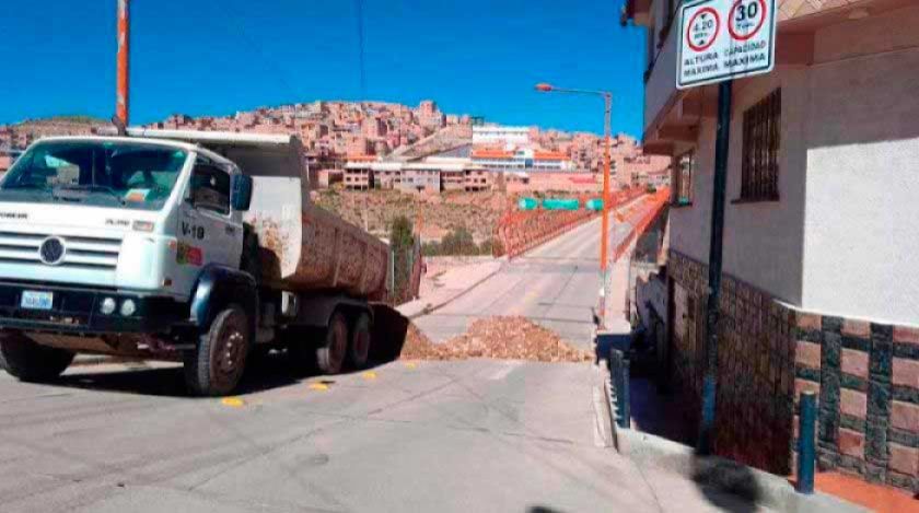 Consolidan contratación de perito para puente Nazareth