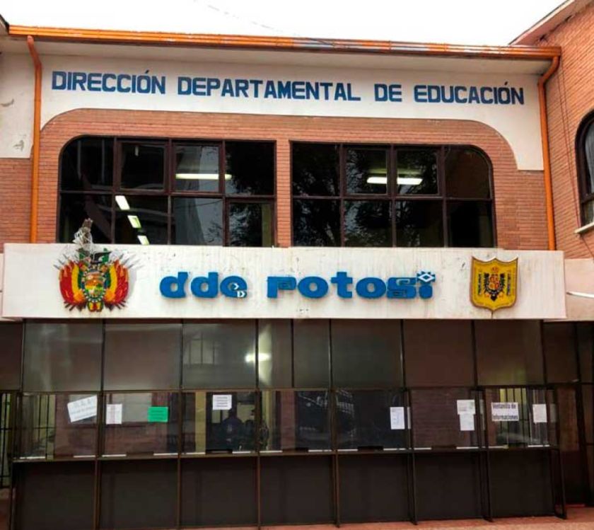 Inician pruebas para cargos educativos  