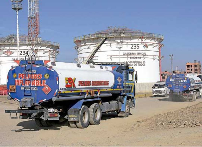 Diésel: YPFB garantiza distribución a surtidores