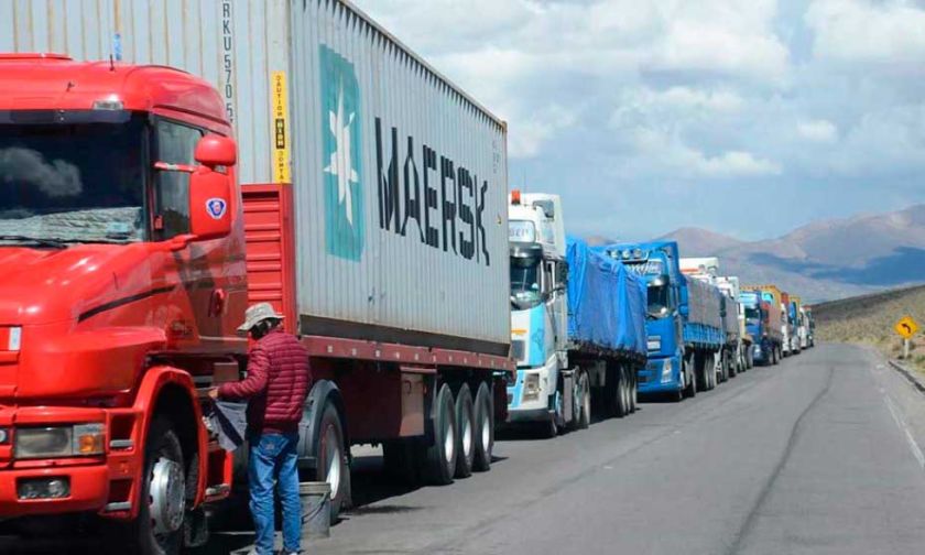 Precio del combustible para choferes de Perú se mantiene