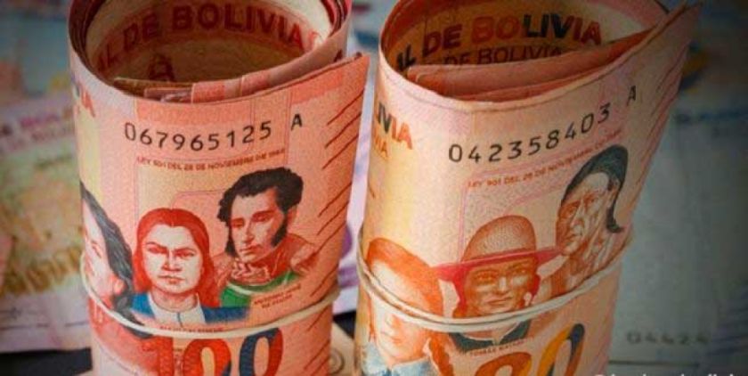 Calificadora baja evaluación de la deuda de Bolivia