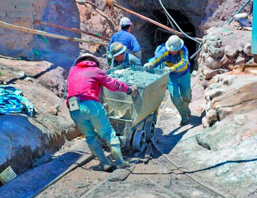 Esperan reunión para hablar sobre la refinería de zinc