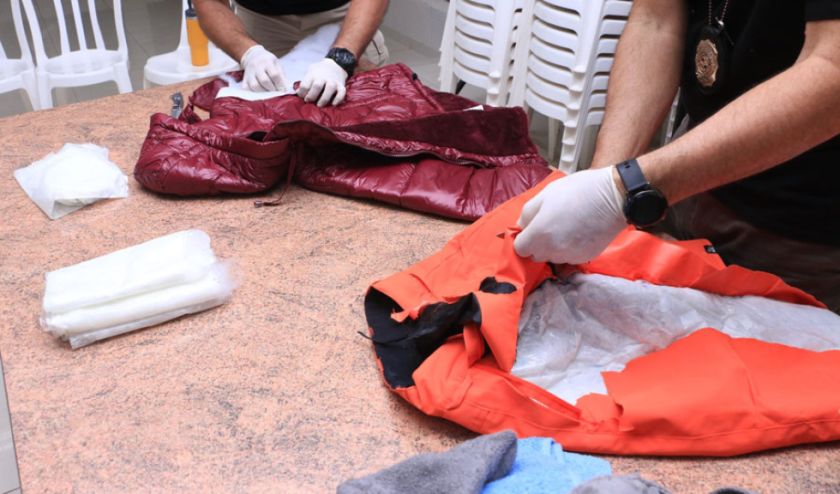 Detienen a boliviana que intentaba enviar droga camuflada en ropa de Paraguay a Londres