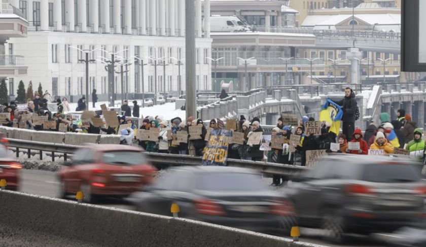 Rusia ataca Kiev con ocho misiles balísticos