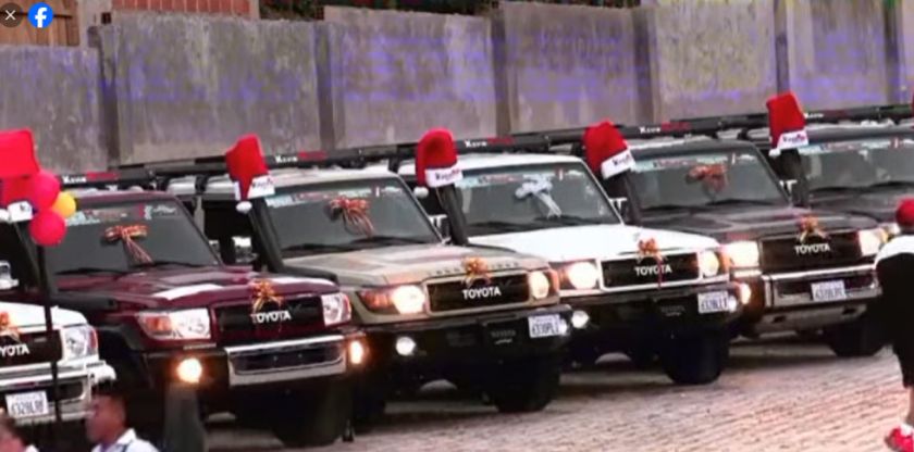 Un auto por socio: Cooperativa aurífera deslumbra con su regalo navideño en Mapiri