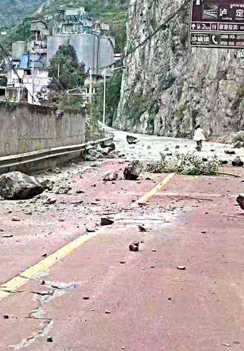 Al menos 111 muertos  en un terremoto en China
