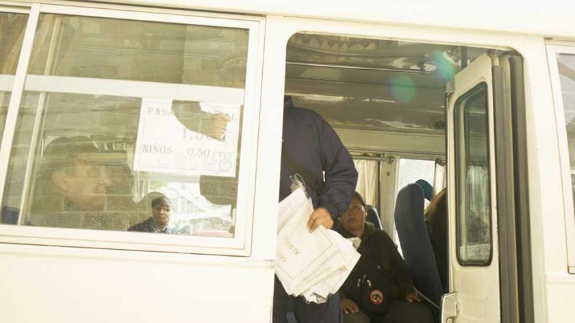 El decomiso de letreros en micros  genera el repliegue del transporte