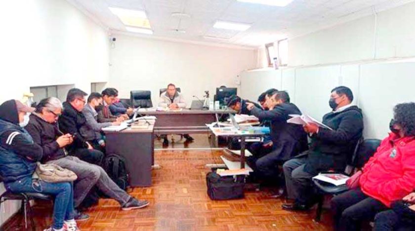Llally logra modificación de medidas cautelares y retornará a la alcaldía