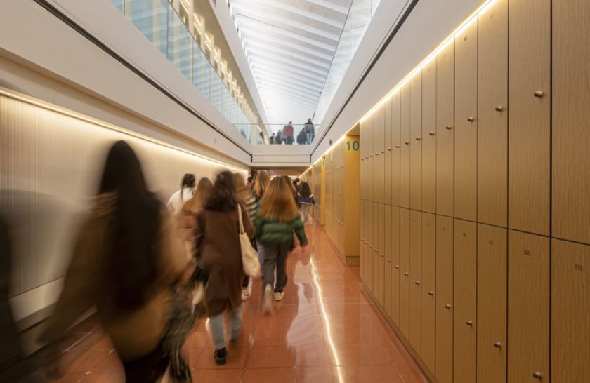 España: Los suicidios en adolescentes y jóvenes, en máximos, crecen un 8 %: “Están pidiendo ayuda”