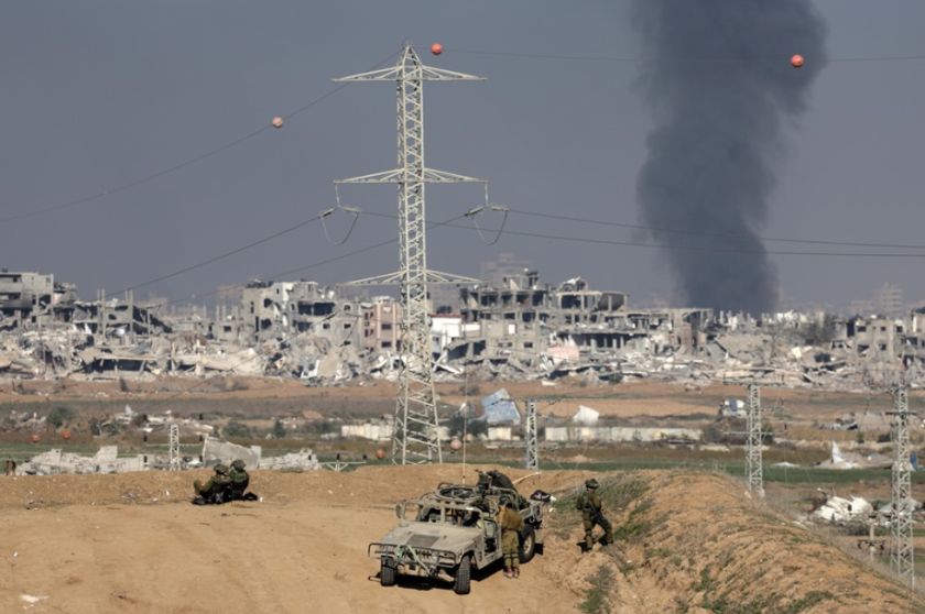 Decenas de palestinos muertos en Gaza en continuos bombardeos israelíes