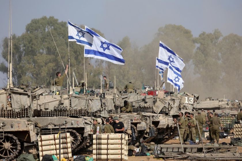 Israel dice haber matado a un comandante de Hamás y milicianos en más ataques sobre Gaza