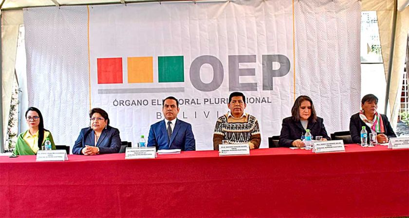 En manos del TSE futuro político de Evo Morales