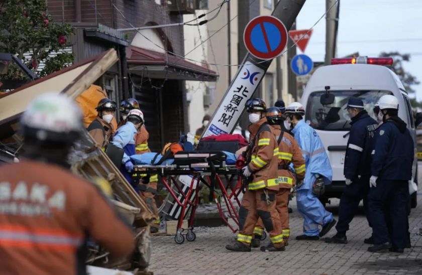 Un terremoto de 5,3 vuelve a sacudir el centro de Japón mientras siguen las tareas de rescate
