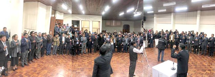 Posesionan a 33 directores para los distritos educativos de Potosí