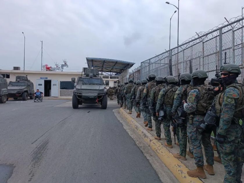 Ecuador implementa un toque de queda de seis horas con estado de excepción decretado por Noboa