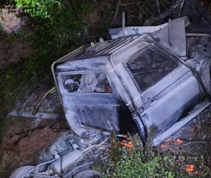 Primeras investigaciones señalan que muerte de cinco militares en Tarija fue una emboscada, según el Ministro de Defensa