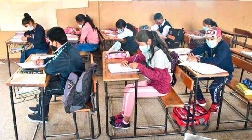 Ministro confirma el calendario escolar para la gestión 2024