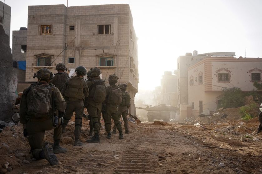Al menos 125 gazatíes mueren en bombardeos israelíes cuando se cumplen 100 días de guerra