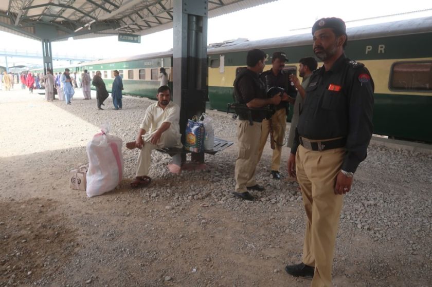 Pakistán advierte de “graves consecuencias” tras la muerte de dos niños en un ataque iraní